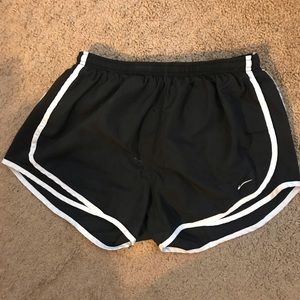 NIKE DRIFIT Running Shorts